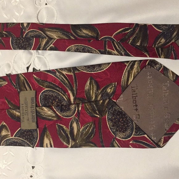 Beautiful Talbots for studio tie - Picture 3 of 4